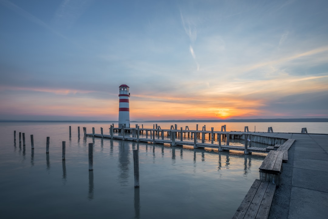 Photo Lighthouse at sunset